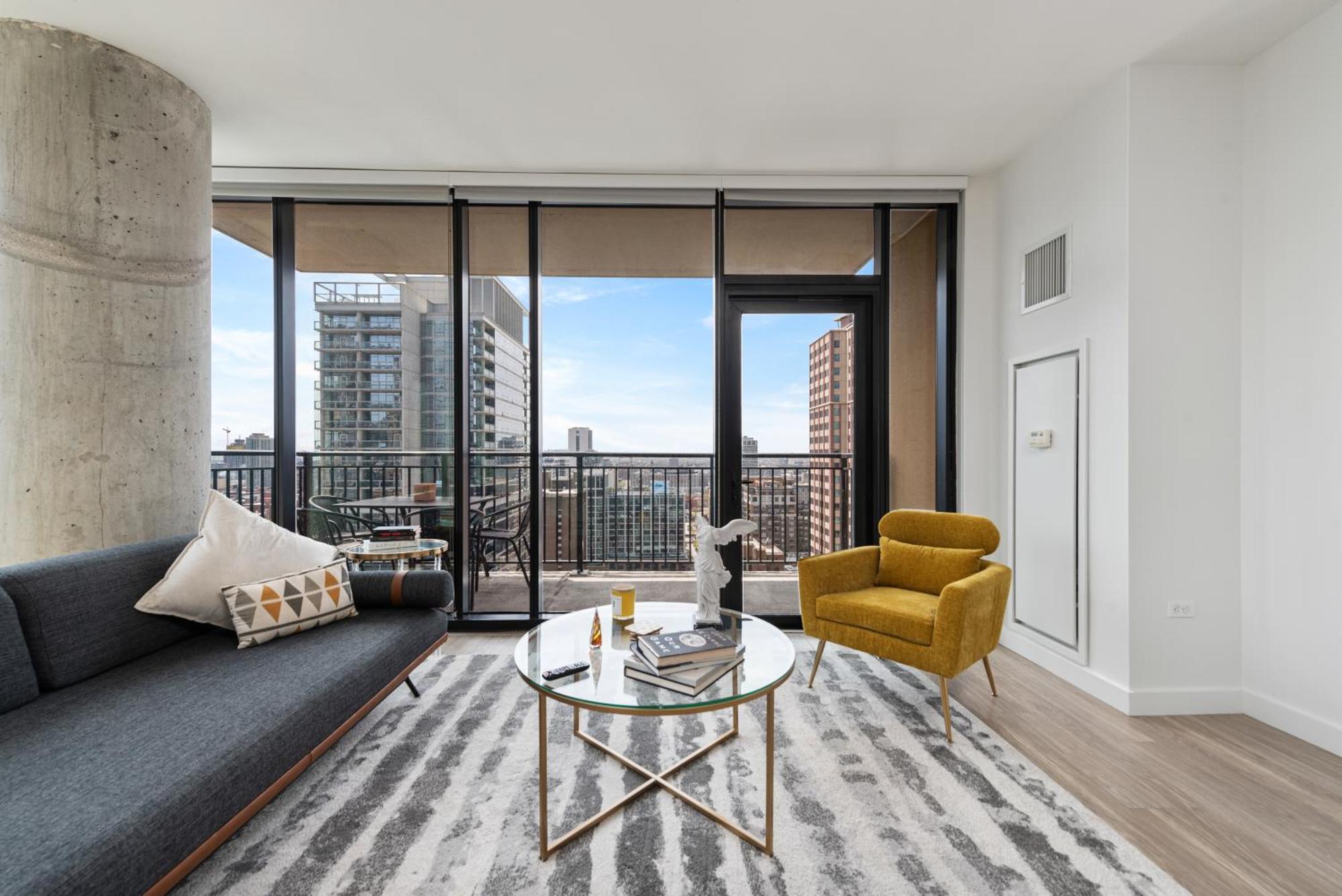 Aurelien Spacious Apartments In The Heart Of Gold Coast Чикаго Екстериор снимка