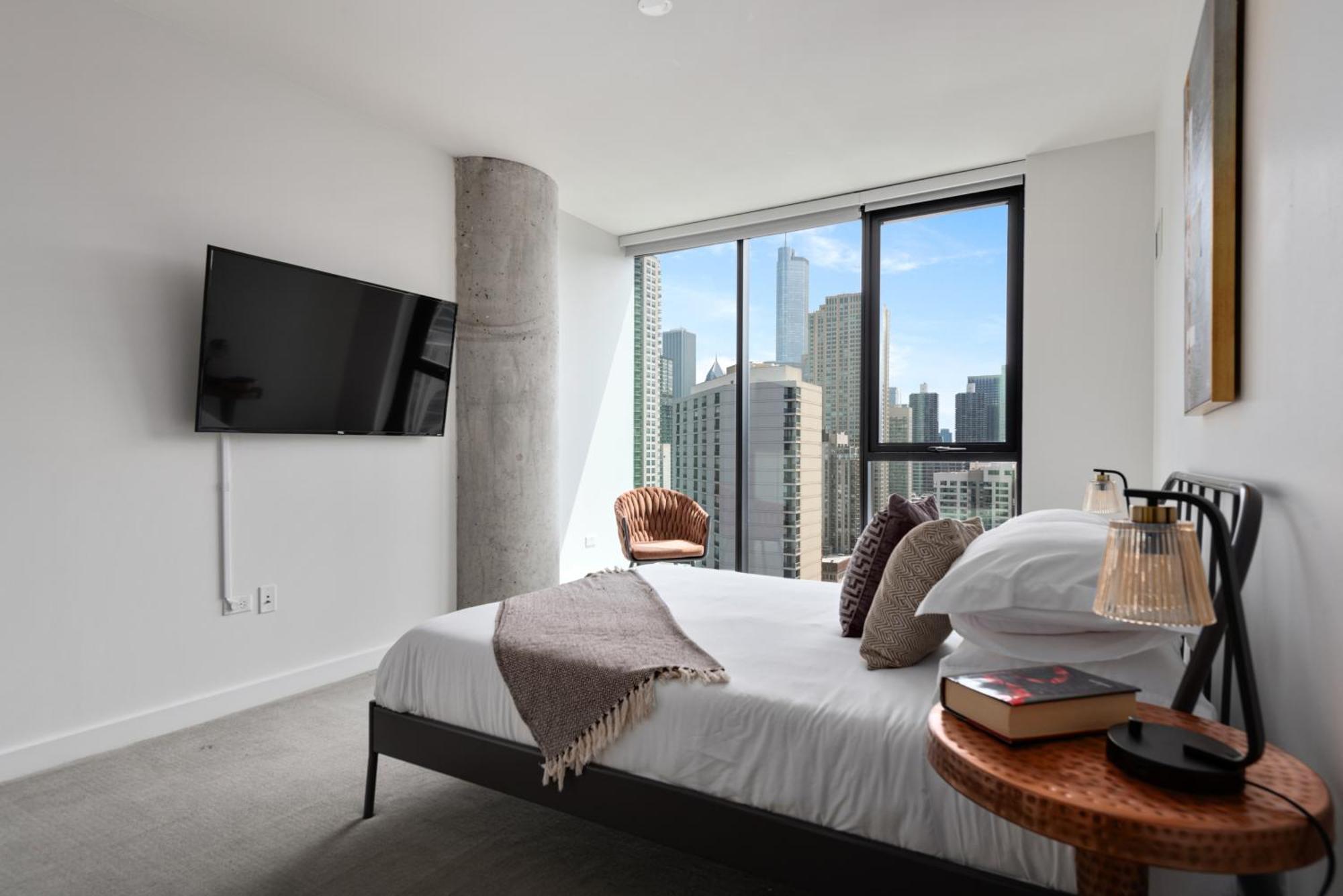 Aurelien Spacious Apartments In The Heart Of Gold Coast Чикаго Екстериор снимка