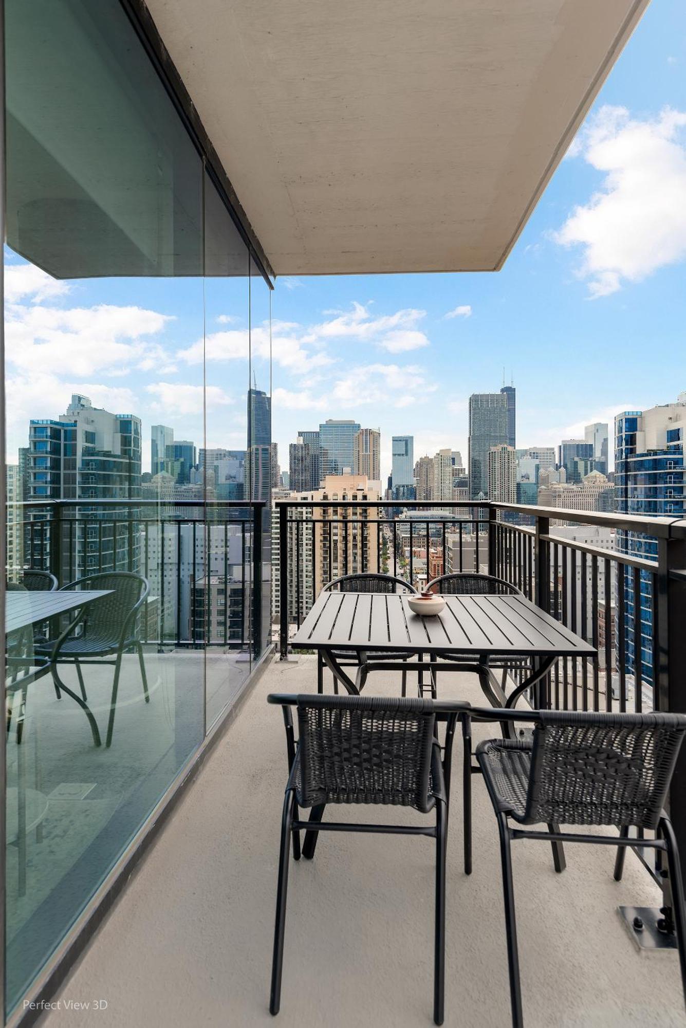 Aurelien Spacious Apartments In The Heart Of Gold Coast Чикаго Екстериор снимка