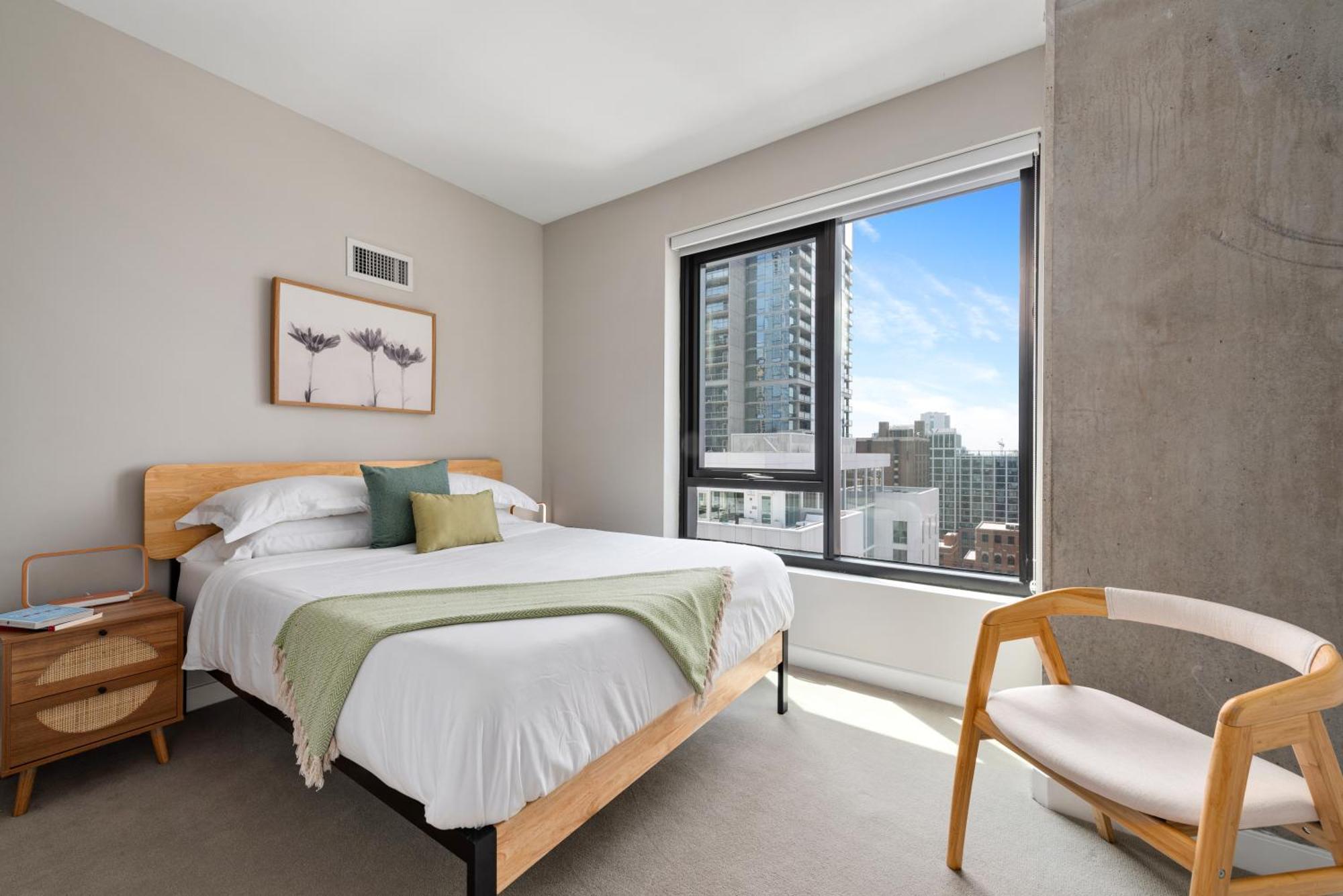 Aurelien Spacious Apartments In The Heart Of Gold Coast Чикаго Екстериор снимка