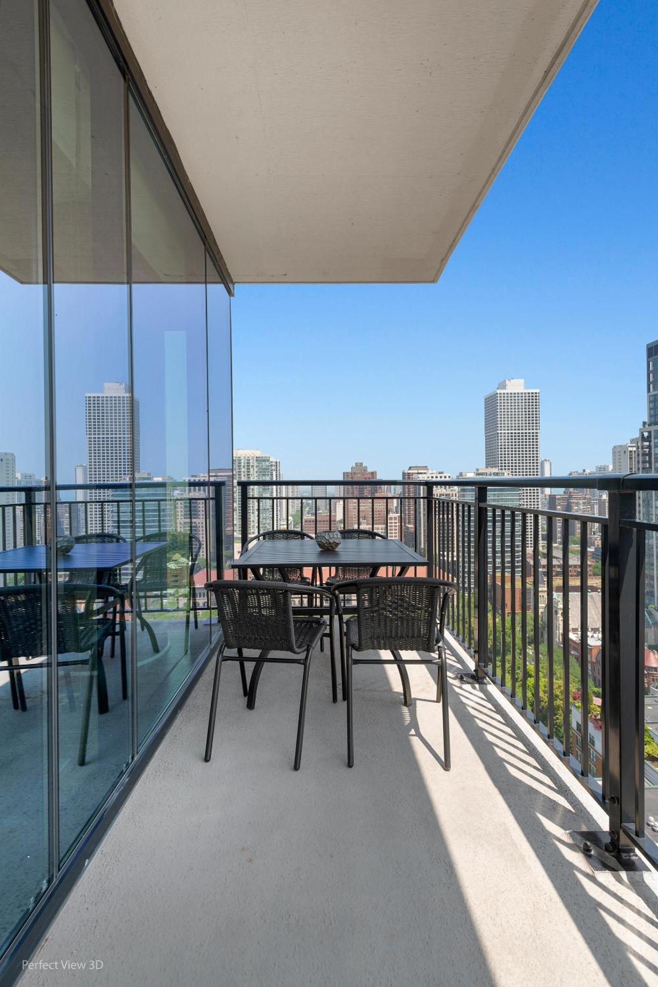Aurelien Spacious Apartments In The Heart Of Gold Coast Чикаго Стая снимка