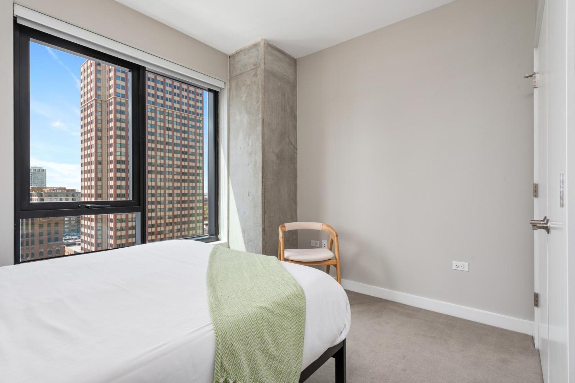 Aurelien Spacious Apartments In The Heart Of Gold Coast Чикаго Екстериор снимка